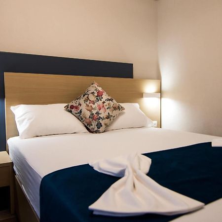 Ippokampos Holidays Appartement Vrasná Buitenkant foto